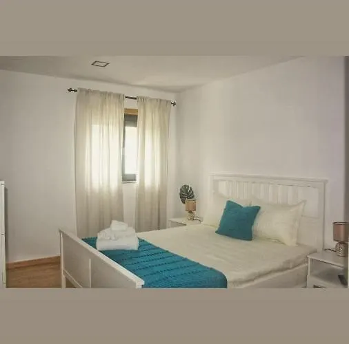 Refugio Da Gandra * 빌라노바 데 세르베이라